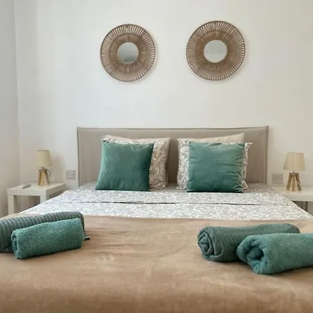 Sun Julz - Byzantium Garden-1 Bedroom