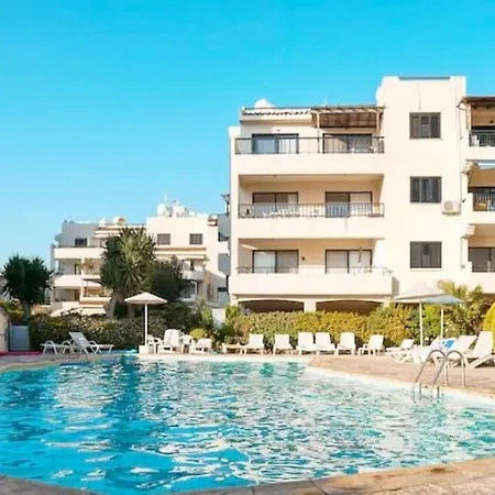 Sun Julz - Byzantium Garden-1 Bedroom * Пафос