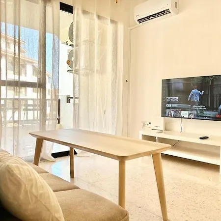 Sun Julz - Byzantium Garden-1 Bedroom Апартаменты Пафос